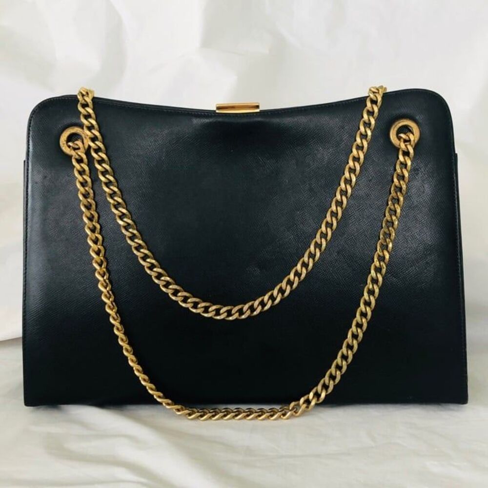 Vintage "Bag By Dorian" Handbag Black Leather Gold tone Hardwear Chain 10"x7"x3"